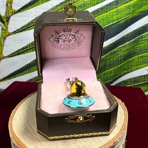 NWT Juicy Couture Yorker Alien Charm 💘🛸